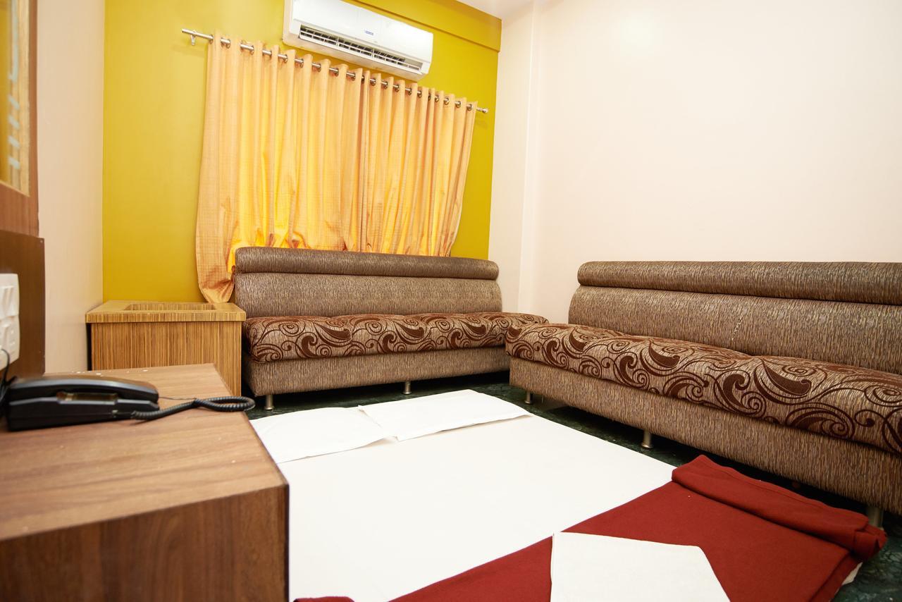 Hotel Three G Shirdi Εξωτερικό φωτογραφία