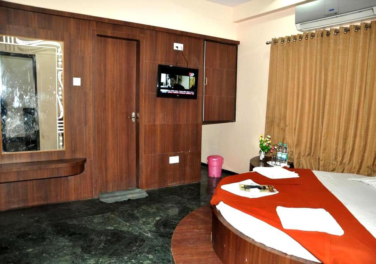 Hotel Three G Shirdi Εξωτερικό φωτογραφία