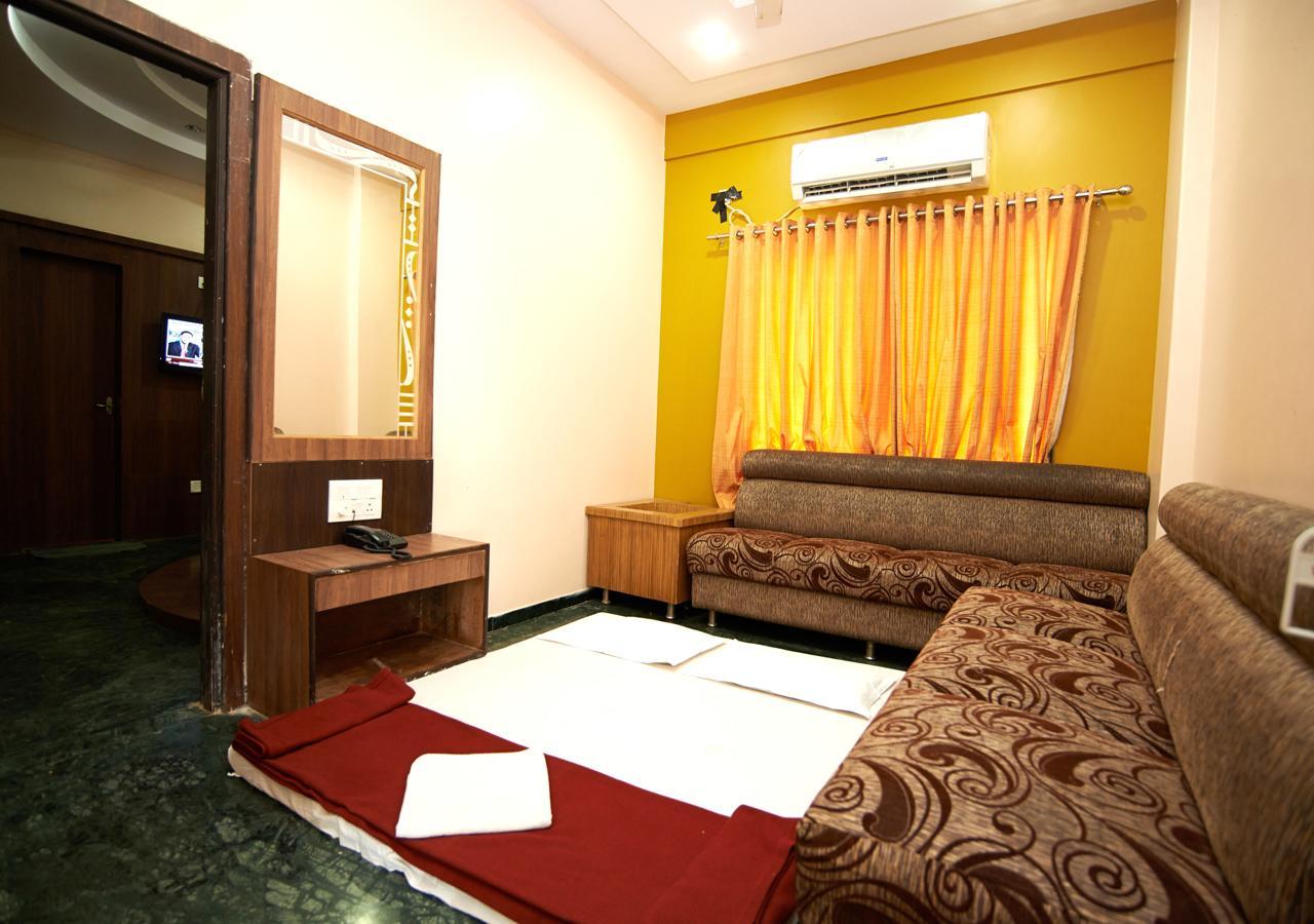 Hotel Three G Shirdi Εξωτερικό φωτογραφία