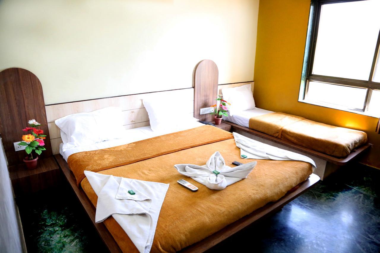 Hotel Three G Shirdi Εξωτερικό φωτογραφία